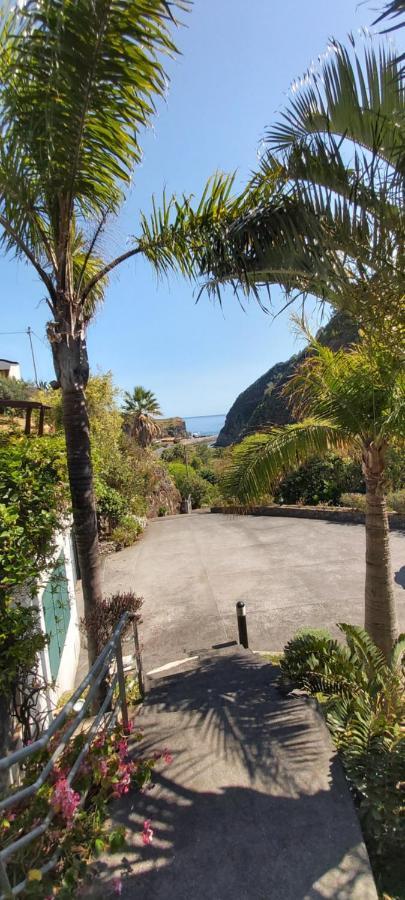Paraiso Resiliente Santana (Madeira)