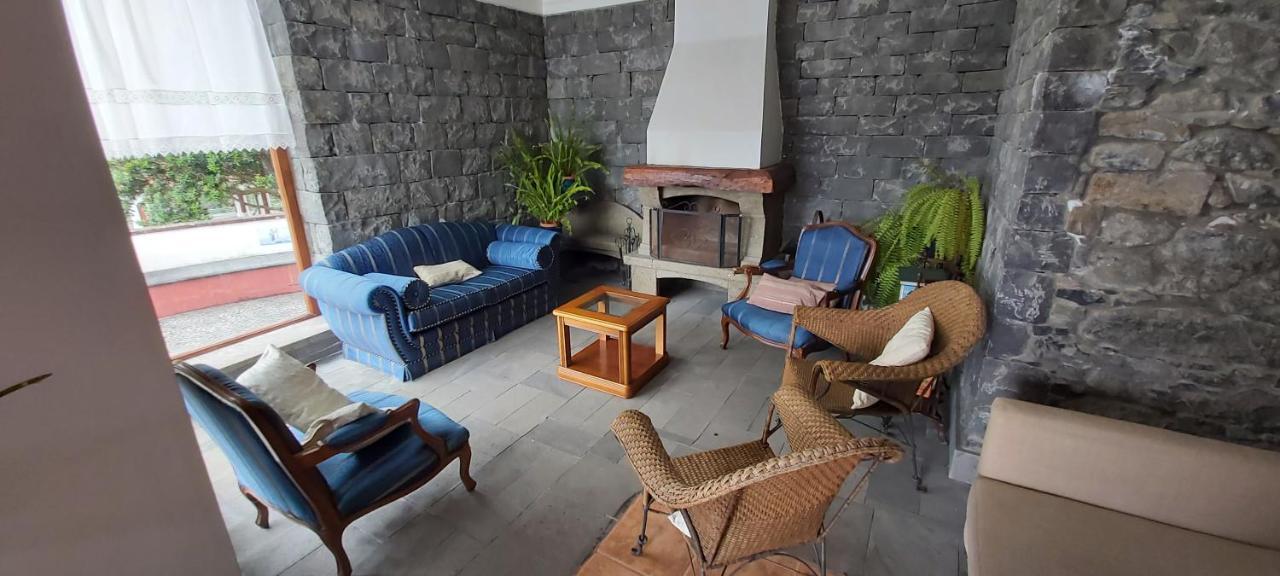 Paraiso Resiliente Farm stay Santana (Madeira)